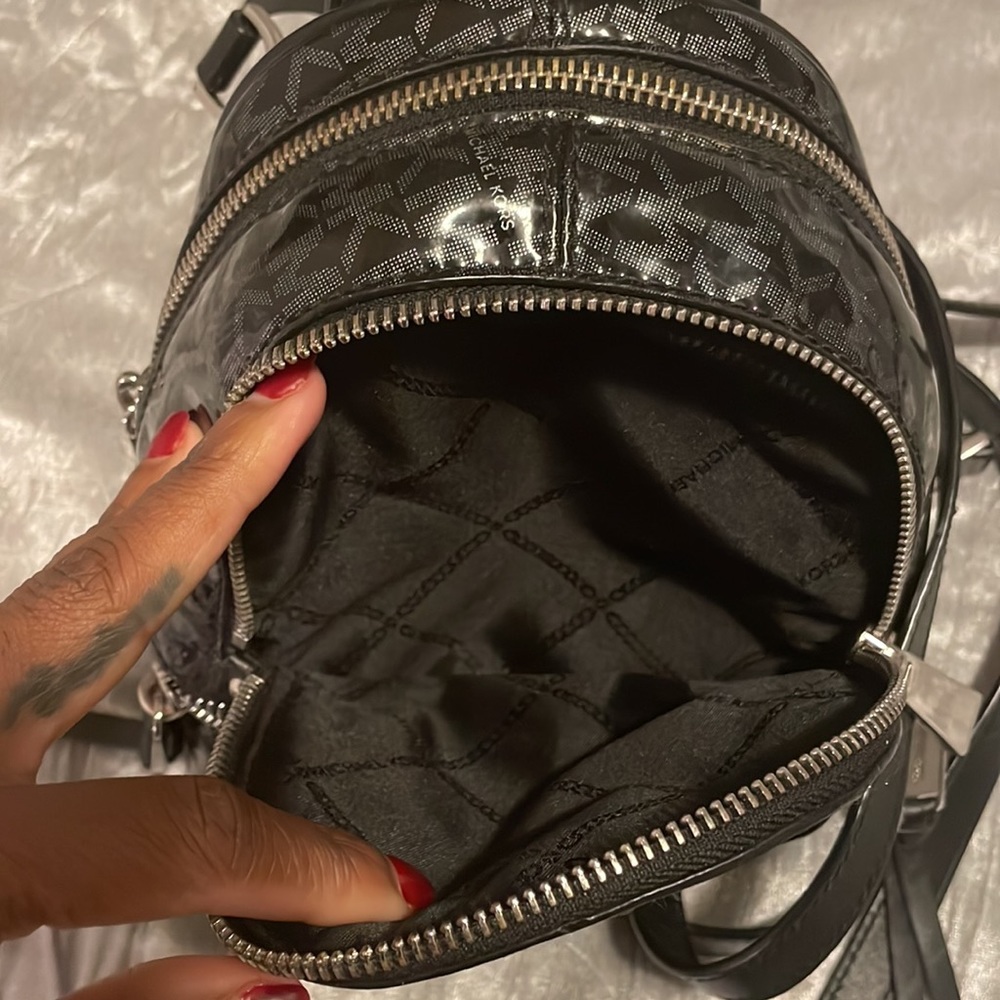 Michael kors mini backpack - Picture 4 of 5